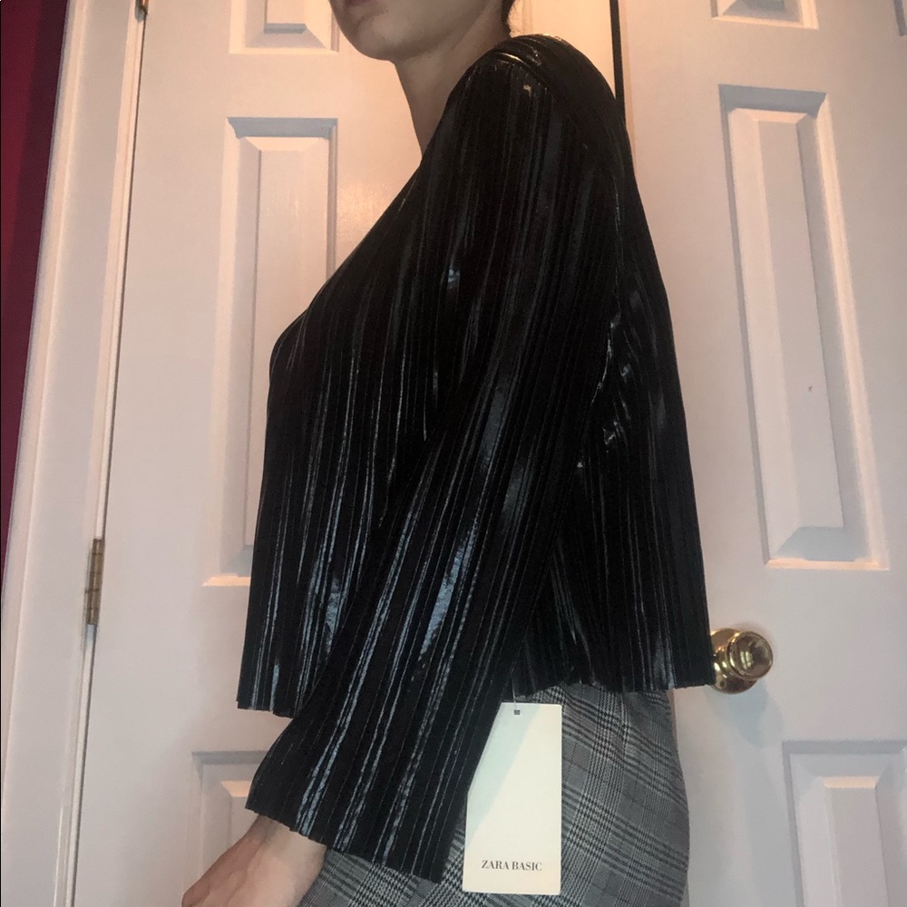 NWT ZARA PLEATED LEATHER BLACK LONG SLEEVE TOP - Picture 12 of 13